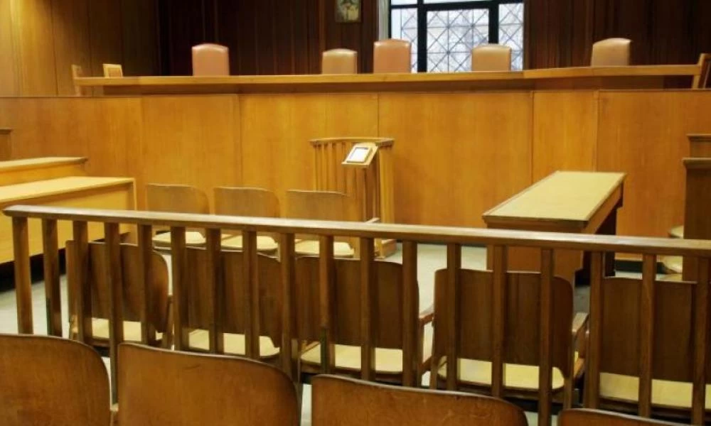 Εν ενεργεία Πρωτοδίκης καταγγέλλει βιασμό από πρώην πρόεδρο Εφετών